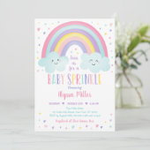 Schattigee Pastel Regenboogwolken Baby Sprinkle Kaart (Staand voorkant)