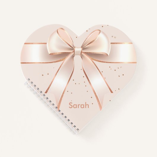 Schattigee pastel roze satijnen boog gepersonalise notitieboek (Voorkant)