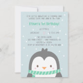 Schattigee pinguïn en sjaal verjaardagsfeestuitnod kaart (Voorkant)