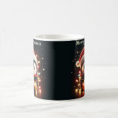 Schattigee pinguïn verpakt in kerstverlichting koffiemok (Center)