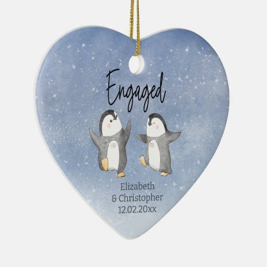 Schattigee pinguïns monogrammed verloofd keramisch ornament (Rechts)