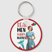 Schattigee Pinup_ Echte Mannen Trouwen Verpleegkun Sleutelhanger (Achterkant)
