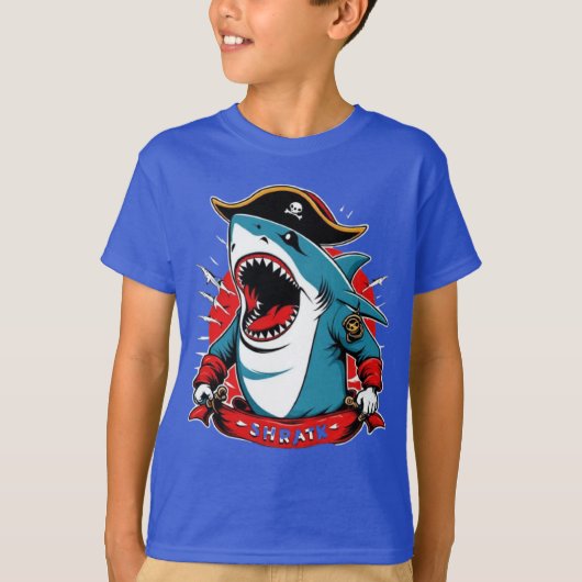 Schattigee piratenhaai op een boot T-Shirt (Voorkant)