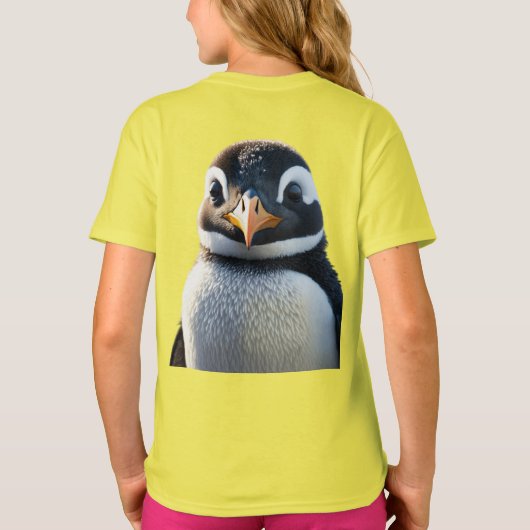 "Schattigee pluizige pinguïn" Ontworpen T-shirt (Achterkant)