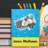 Schattigee politiehond in de auto notitieboek