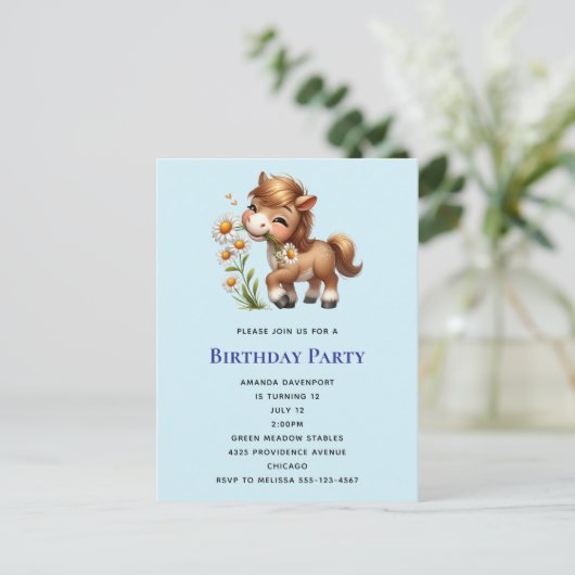 Schattigee Pony eet madeliefjes verjaardag Uitnodiging Briefkaart (Staand voorkant)