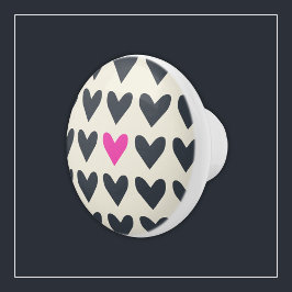 Schattigee Pop Art Hearts in Mod Dark Grey en Hot Keramische Knop