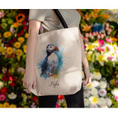 Schattigee puffin in blauwe waterverf tote bag