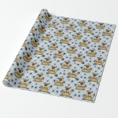Schattigee Pug Puppy in Basket Paw Print Cadeaupapier (Uitgerold)