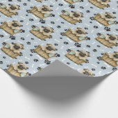Schattigee Pug Puppy in Basket Paw Print Cadeaupapier (Hoek)