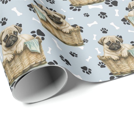 Schattigee Pug Puppy in Basket Paw Print Cadeaupapier (Rol Hoek)