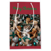 Schattigee Puppies en kitten met kerst Medium Cadeauzakje (Voorkant)
