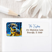 Schattigee Puppy Dog Spelen in Sneeuw Kerstmis Etiket (Insitu)