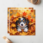 Schattigee puppy hond in herfstbladeren notitiekaartje (Voorkant / Achterkant in situ)