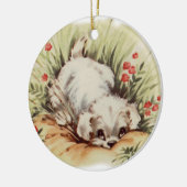 Schattigee  puppy in gras keramisch ornament (Links)