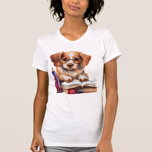 Schattigee Puppy op boeken met bril T-shirt (Voorkant)