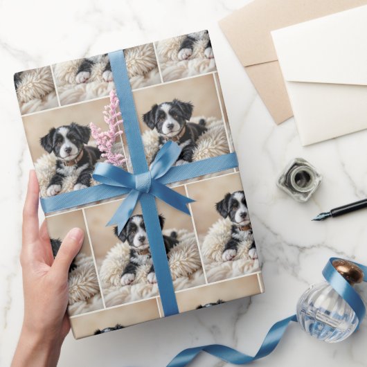 Schattigee puppy op een bontkussen cadeaupapier (Geschenken)