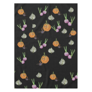 Schattigee radijzen, uien en knoflook. tafelkleed