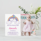 Schattigee Rainbow Caticorn Verjaardag Foto Uitnod Kaart (Staand voorkant)