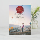 Schattigee Red Wax Seal Photo Minimalist Bewaar de Save The Date (Staand voorkant)