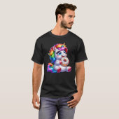 Schattigee Regenboog Eenhoorn Eten Donut Lover Fun T-shirt (Voorkant volledig)