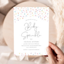 Schattigee regenboog strooit Baby strooidouche