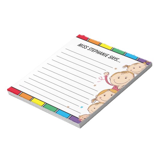 Schattigee regenboogkinderen zwaaien met de naam v notitieblok (Linkerzijde)