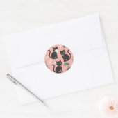 Schattigee Retro Cats op Roze Kerstmis Ronde Sticker (Envelop)