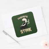 Schattigee retro stinkdier - fascisten stinken vierkante sticker (Envelop)