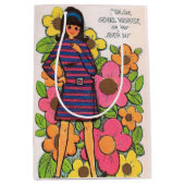 Schattigee retro tiener meisje Happy Birthday Groo Medium Cadeauzakje (Voorkant)