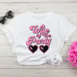 Schattigee retro vrouw van de partij bachelorette t-shirt<br><div class="desc">Grappig en schattig vrijgezellenfeest T-shirt voor de bruid met "Vrouw van de Partij" in een hot roze retro 70's stijlscript en hartvormige zonnebril. Een bijpassend "Life of the Party" T-shirt is beschikbaar voor de bachelorettenploeg.</div>