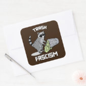 Schattigee retro wasbeer - afval fascisme vierkante sticker (Envelop)