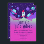 Schattigee Rocket Outer Space Kids Verjaardag Kaart<br><div class="desc">Vier het met dit Schattigee Rocket Outer Space Kids Birthday-ontwerp. U kunt dit verder aanpassen door op de knop "PERSONALISEREN" te klikken. Overeenkomende items in onze winkel voor een compleet feestthema. Voor verdere vragen kunt u contact met ons opnemen via ThePaperieGarden@gmail.com</div>