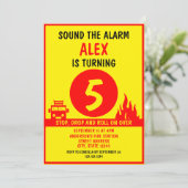 Schattigee Rode & Gele Vector Kinder Firetruck Ver Kaart (Staand voorkant)