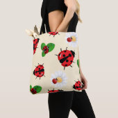 Schattigee rode polka dot Ladybug Daisy bloemenzom Tote Bag (Dichtbij)