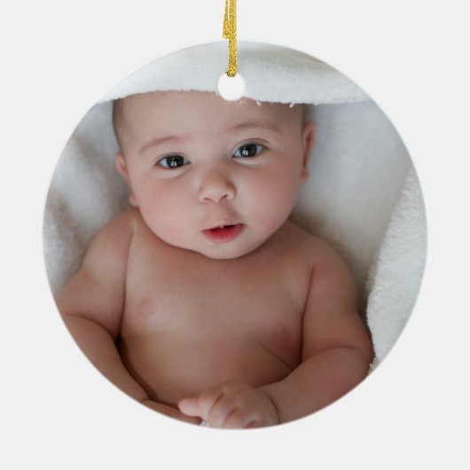 Schattigee rode sjaal pinguïn | Baby's eerste kers Keramisch Ornament (Achterkant)