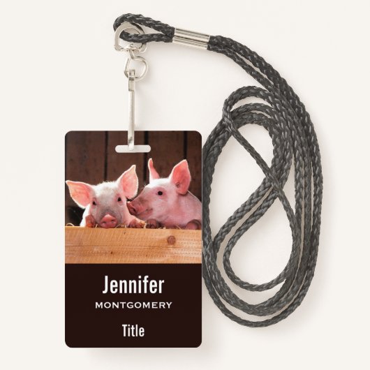 Schattigee roze biggen dierenfoto badge (Voorkant met draagriem)