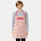 Schattigee Roze Bloemen Custom Naam Meisjes Schort (Gedragen)
