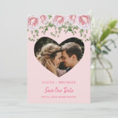 Schattigee roze bloemenhart foto bruiloft save the date (Staand voorkant)