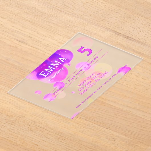 Schattigee Roze Bubbels Kids Verjaardagsfeest Acryl Uitnodigingen (Laagn)