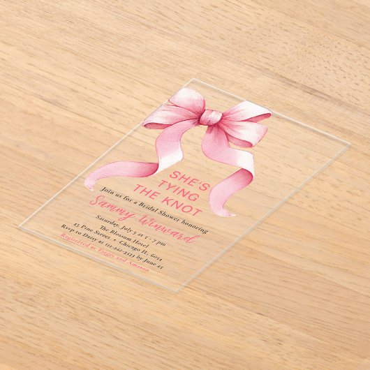Schattigee Roze Coquette Bow Vrijgezellenfeest Acryl Uitnodigingen (Laagn)