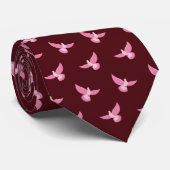 Schattigee Roze Duif op Rood Naadloos Patroon Stropdas (Opgerold)