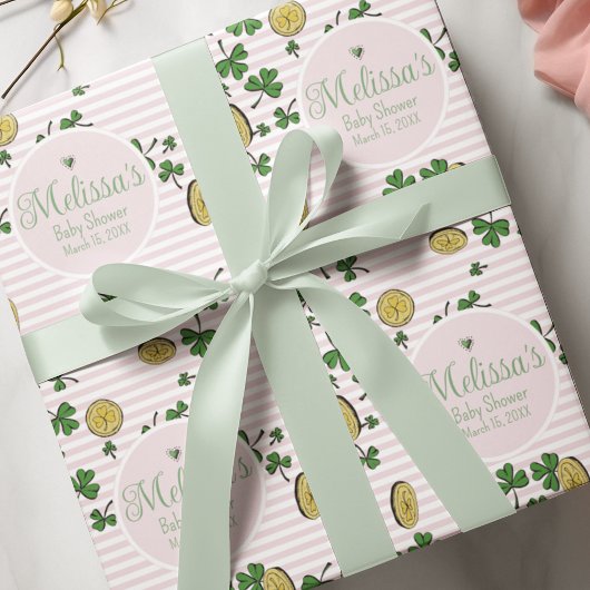 Schattigee Roze en Witte Klavers Iers Baby shower Inpakpapier Vel