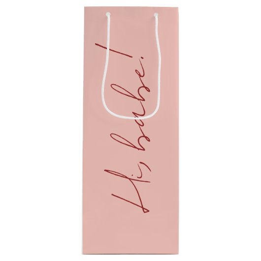 Schattigee Roze Galentine's Day Babe Red Script Be Wijn Cadeautas (Voorkant)