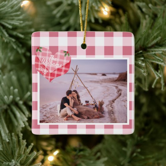 Schattigee Roze Hart Gingham Custom Foto Kerstmis Keramisch Ornament (Boom)