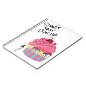 Schattigee Roze Kawaii Cupcake Tekening Enge Hallo Notitieboek (Linkerzijde)