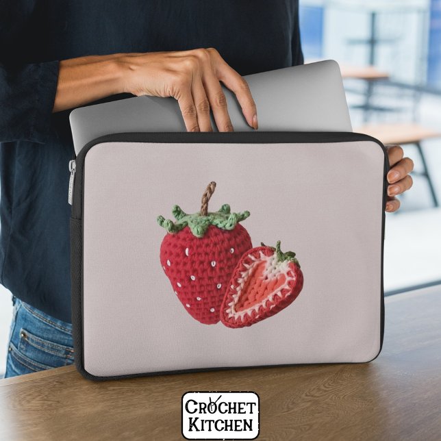 Schattigee Roze Minimal Granny Chic Haak Aardbei Laptop Sleeve (Creator heeft geüpload)