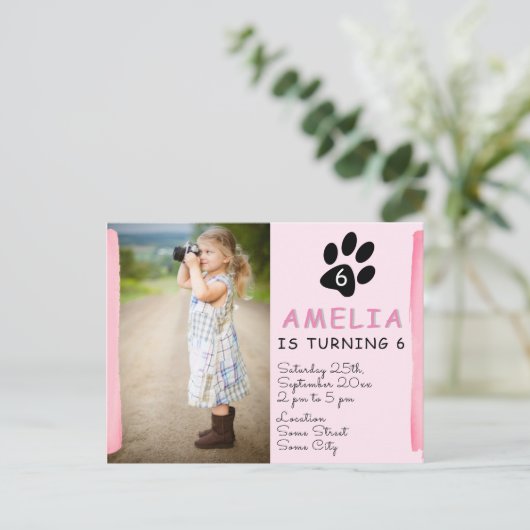 Schattigee roze poot foto verjaardagsfeestuitnodig uitnodiging briefkaart (Staand voorkant)