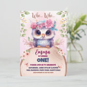 Schattigee roze uil thema verjaardagsuitnodiging kaart (Staand voorkant)