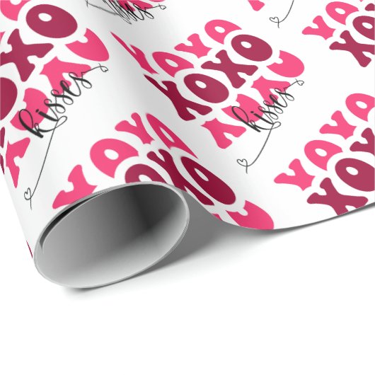 Schattigee roze XOXO kussen Valentijnse  Patroon Cadeaupapier (Rol Hoek)